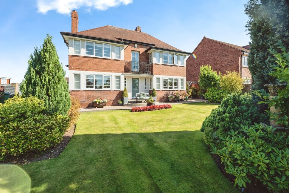 Main image of 3 bedroom Detached House for sale, Houndhill Lane, Purston Jaglin, West Yorkshire, WF7