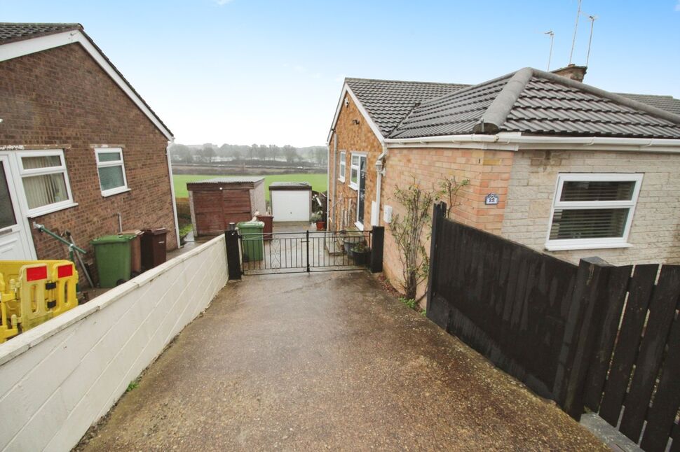 Springvale Rise 2 bedroom Semi Detached Bungalow for sale, Springvale Rise, Hemsworth ...