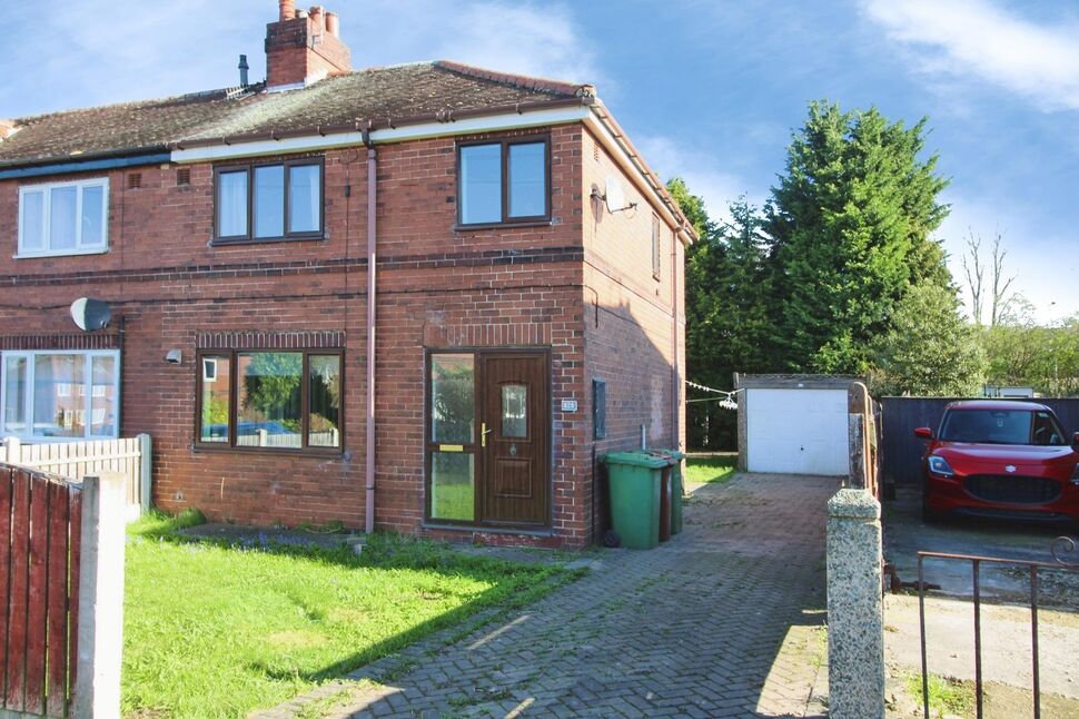 Main image of 3 bedroom End Terrace House for sale, Westbourne Road, Pontefract, West Yorkshire, WF8