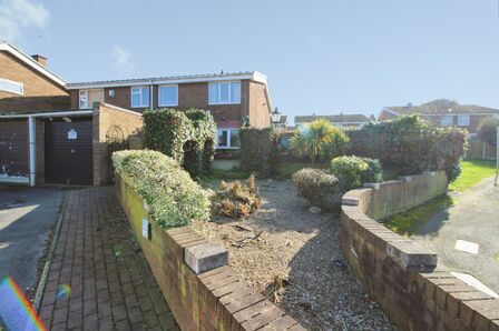 Carleton Glen, 3 bedroom Semi Detached House for sale, &pound;145,000