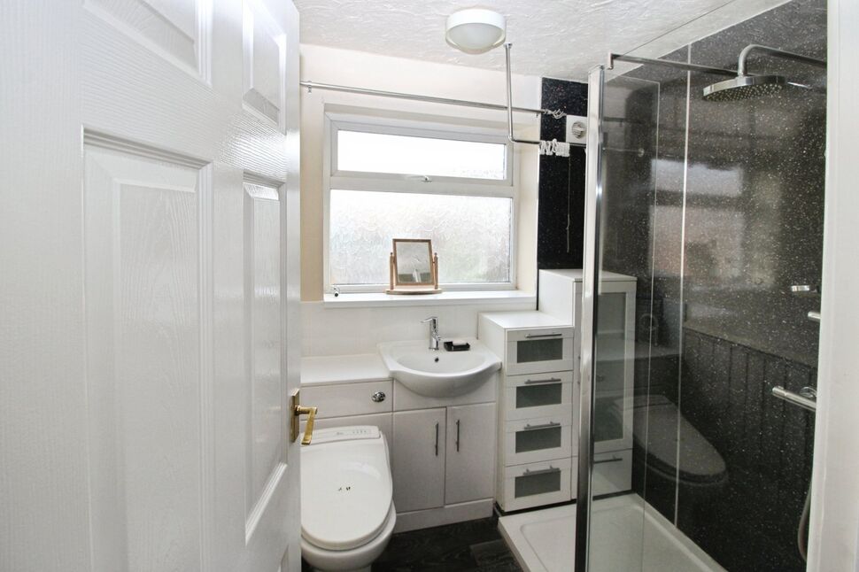 Shower Room / WC