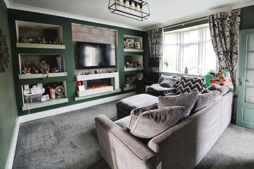 Lounge / Dining Room