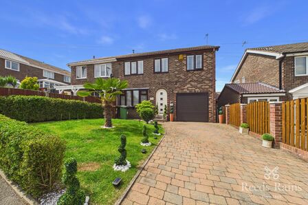 Bexhill Close, 3 bedroom Semi Detached House for sale, &pound;245,000