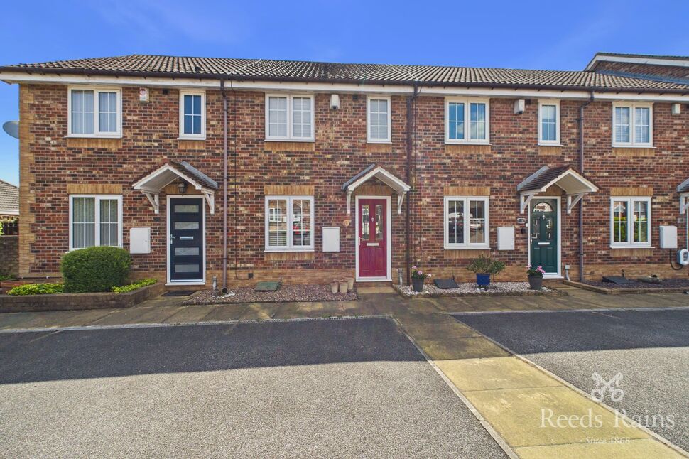 Main image of 2 bedroom Mid Terrace House for sale, St. Pauls Court, Pontefract, West Yorkshire, WF8