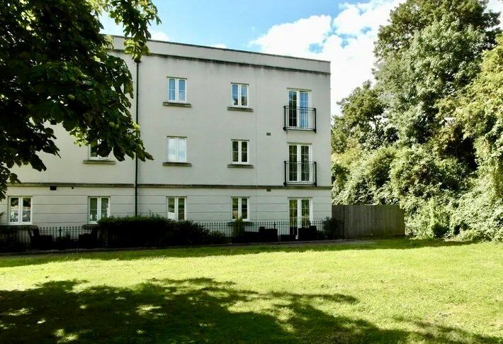 Main image of 2 bedroom Flat to rent, Gateway Terrace, Portishead, Bristol, BS20