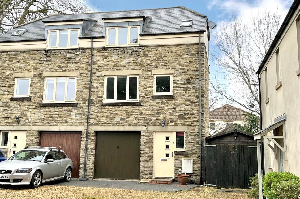 Main image of 2 bedroom Semi Detached House to rent, Clarence Gardens, Portishead, Bristol, BS20