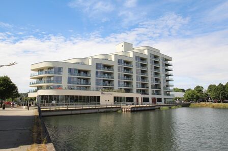 Harbour Road, 2 bedroom  Flat to rent, £1,600 pcm