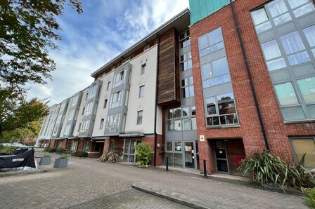 Sweetman Place, 2 bedroom  Flat to rent, £1,450 pcm