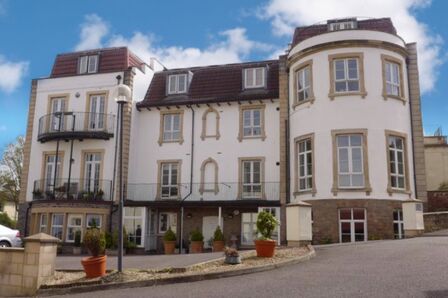 2 bedroom  Flat to rent