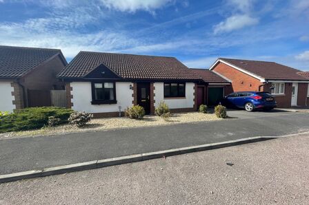 Brock End, 2 bedroom Detached Bungalow for sale, &pound;390,000