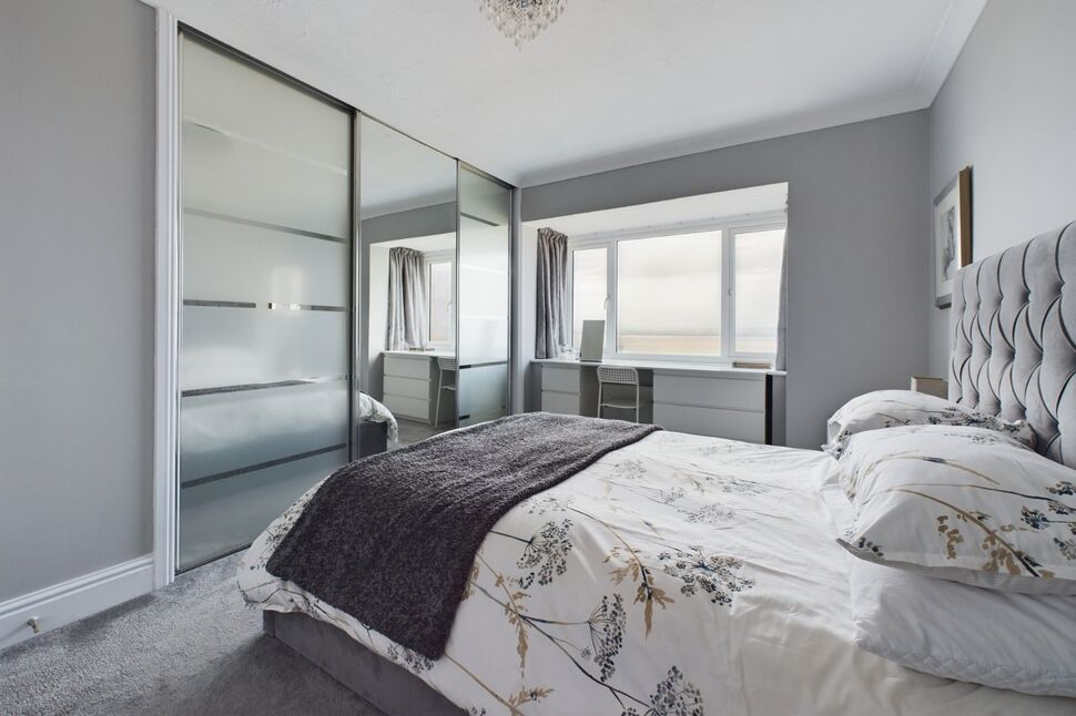 4 bedroom Detached House for sale, Drakes Way, Portishead, BS20 £700,000