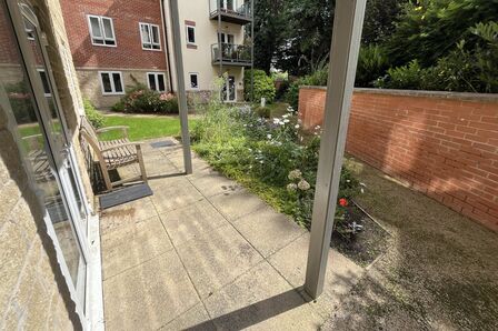 Adlington House, 1 bedroom  Flat for sale, £130,000