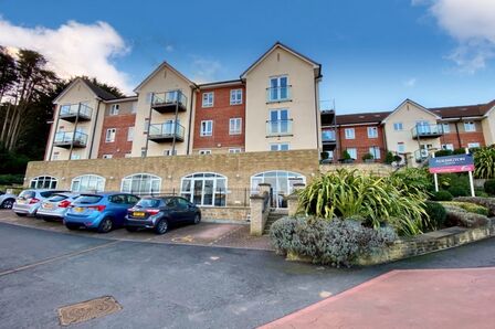 Adlington House, 2 bedroom  Flat for sale, £270,000
