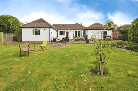 Church Road, 3 bedroom Detached Bungalow for sale, £715,000