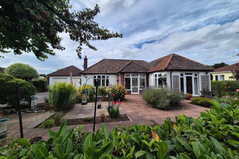 Main image of 3 bedroom Detached Bungalow for sale, Church Road, Easton-in-Gordano, Bristol, BS20