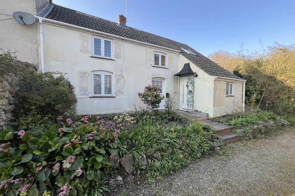 3 bedroom Semi Detached Property for sale