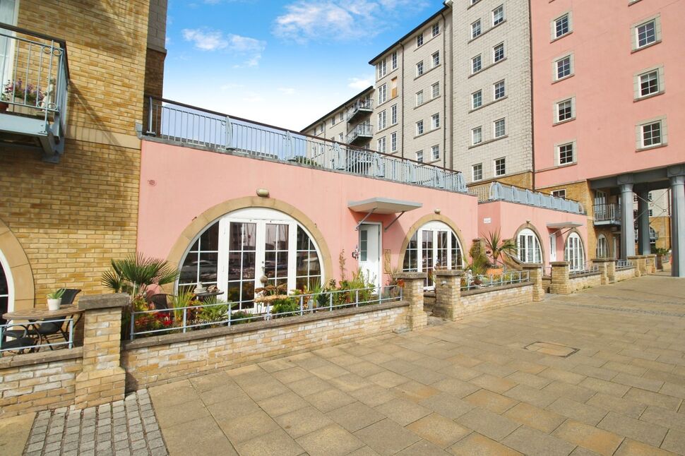 Main image of 1 bedroom  Flat for sale, Lower Burlington Road, Portishead, Bristol, BS20
