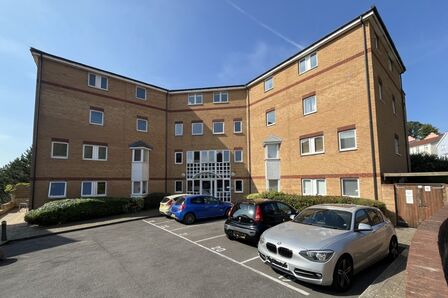2 bedroom  Flat for sale