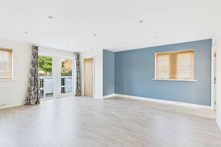 2 bedroom  Flat for sale