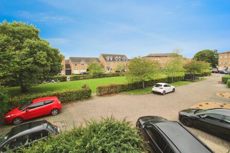 2 bedroom Mid Terrace House for sale
