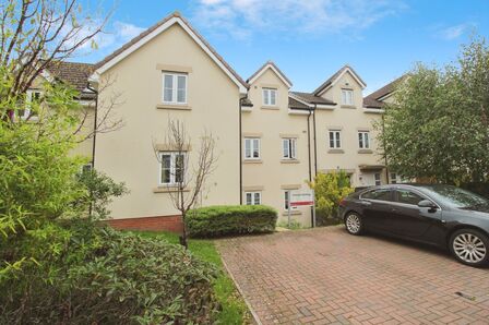 West Hill, 1 bedroom  Flat for sale, £180,000