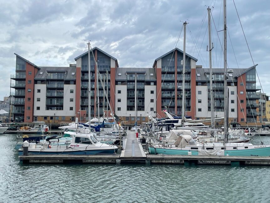Main image of 1 bedroom  Flat for sale, Merchant Square, Portishead, Bristol, BS20