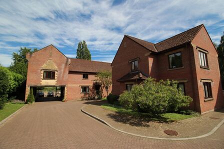 Springfield House, 2 bedroom Flat for sale, &pound;175,000