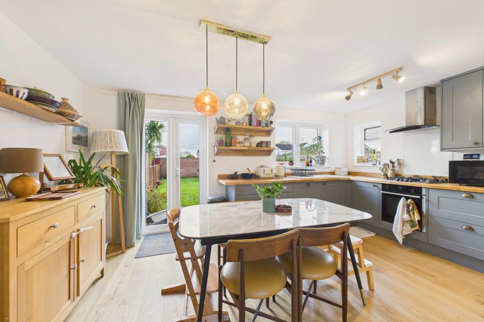 Kitchen / Dining Room