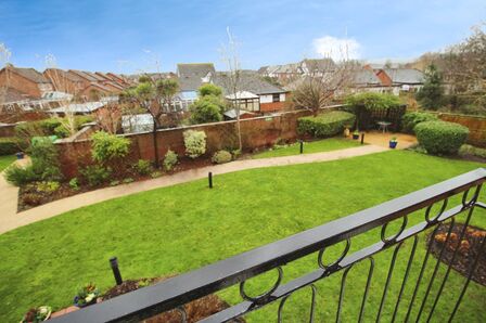 1 bedroom Flat for sale