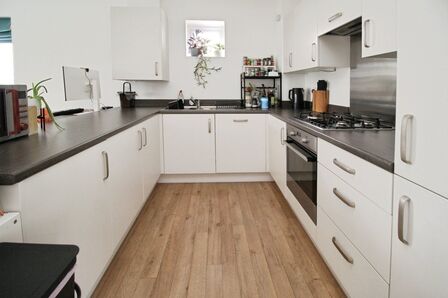 1 bedroom Flat for sale