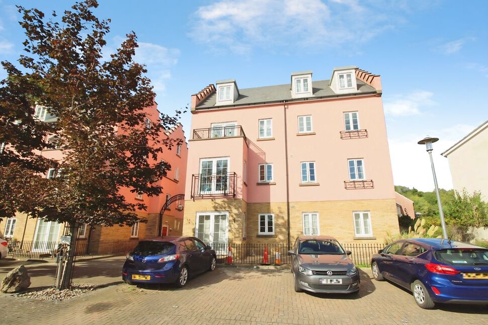 Main image of 4 bedroom Flat to rent, Sally Hill, Portishead, Somerset, BS20