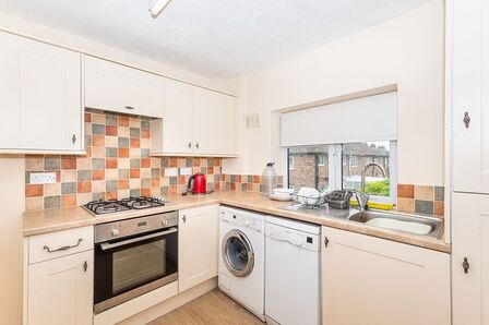 2 bedroom  Flat to rent