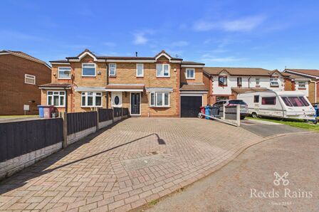 Dalewood Gardens, 4 bedroom Semi Detached House for sale, &pound;275,000