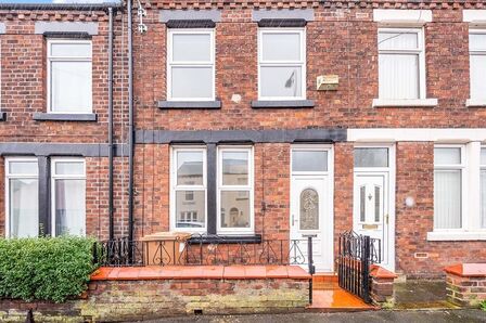 2 bedroom Mid Terrace House to rent