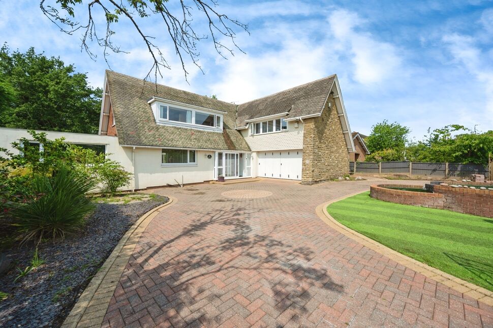 Main image of 4 bedroom Detached House for sale, Ormskirk Road, Knowsley, Merseyside, L34
