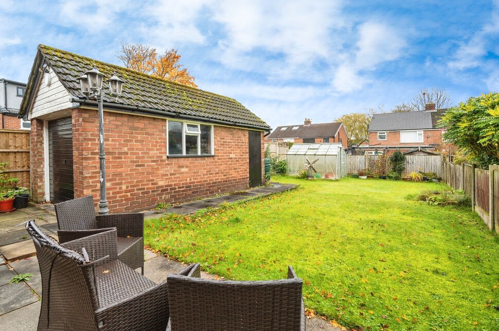 4 bedroom Semi Detached House for sale, Fairlie Drive, Rainhill, L35