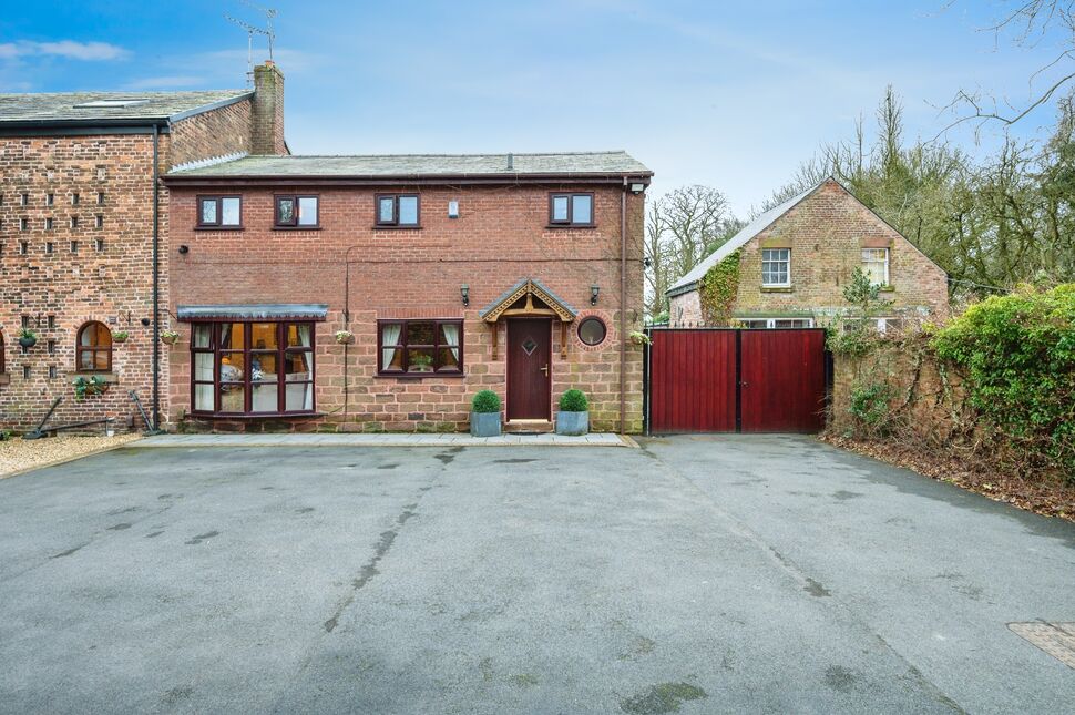 3 bedroom Semi Detached House for sale, Lickers Lane, Whiston, L35 £