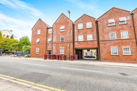 2 bedroom  Flat to rent