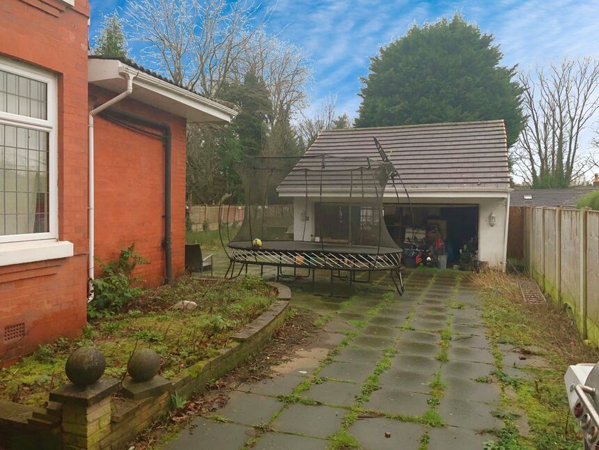 7 bedroom Semi Detached House for sale, Roby Road, Huyton, L36 £700,000