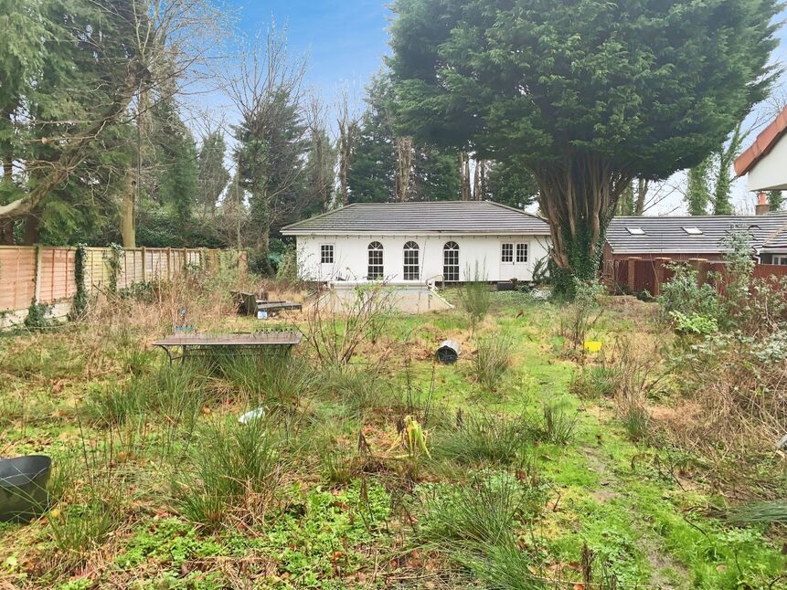 7 bedroom Semi Detached House for sale, Roby Road, Huyton, L36 £700,000