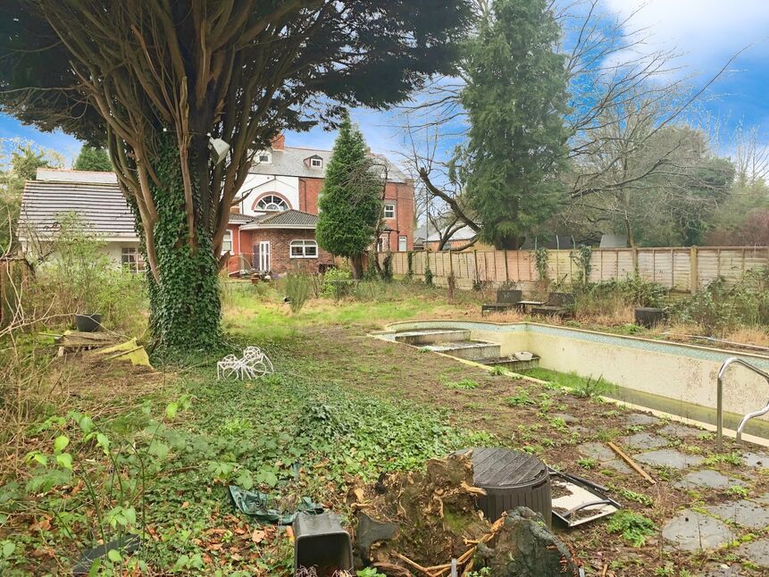 7 bedroom Semi Detached House for sale, Roby Road, Huyton, L36 £700,000