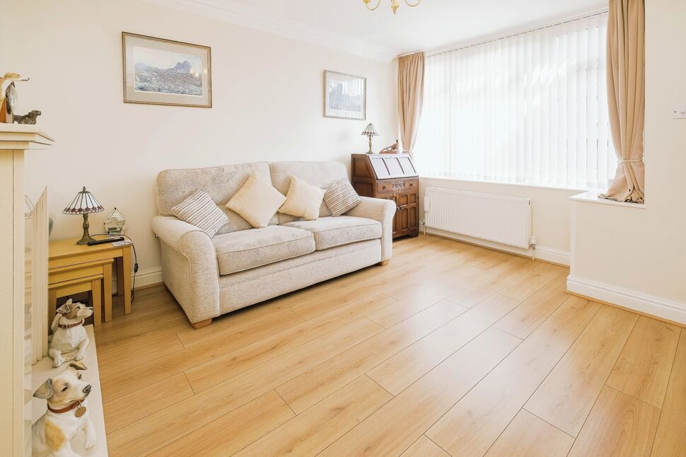 2 bedroom Semi Detached House for sale, Chatsworth Road, Rainhill, L35