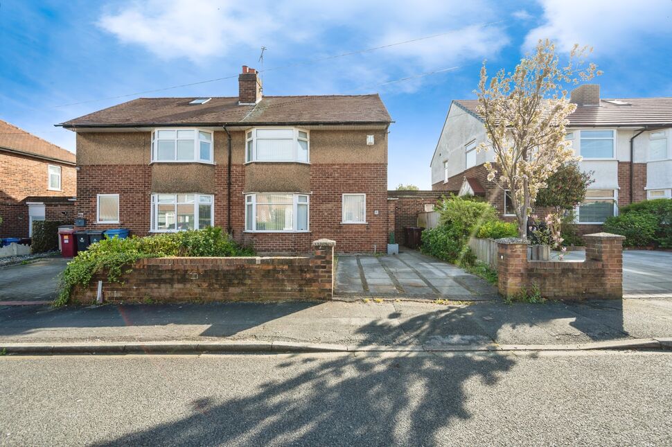 3 bedroom Detached House for sale, Dam House Crescent, Huyton, L36 £