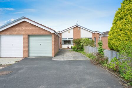 2 bedroom Semi Detached Bungalow for sale