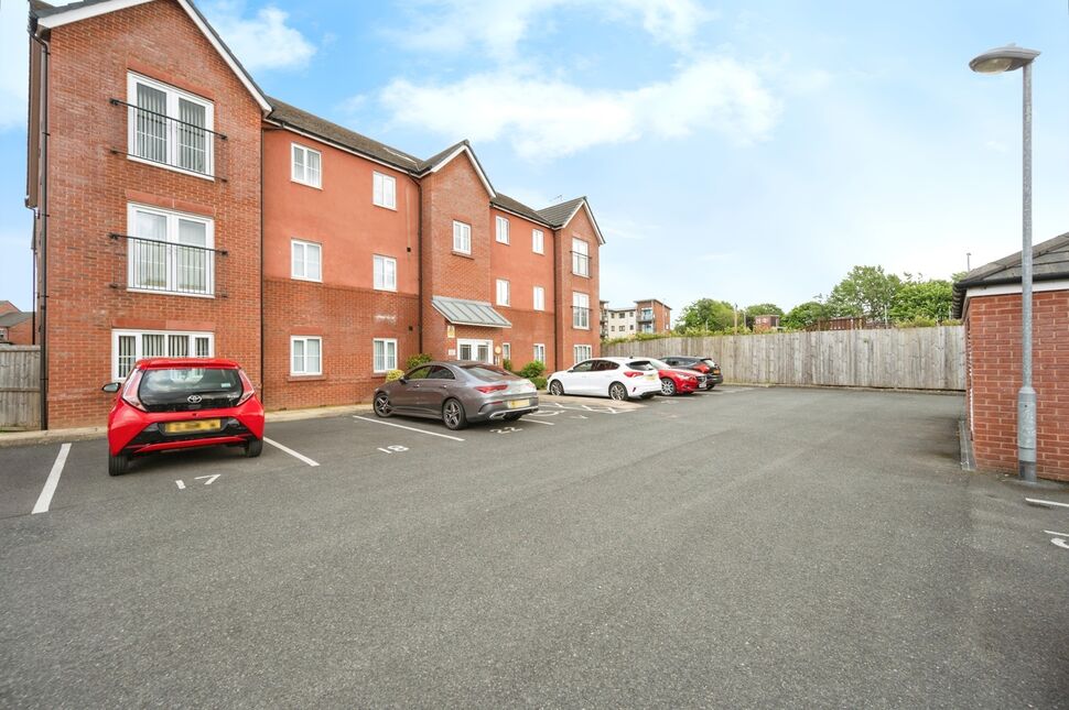 2 bedroom  Flat for sale