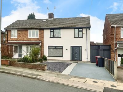 Hurst Park Drive, 3 bedroom Semi Detached House to rent, &pound;1,250 pcm