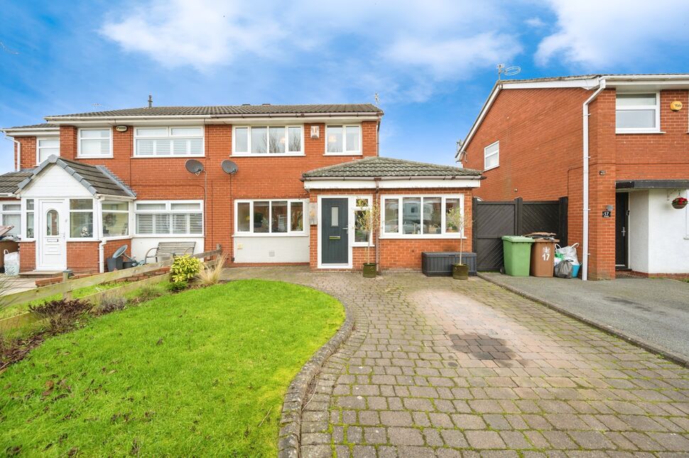 3 bedroom Semi Detached House for sale