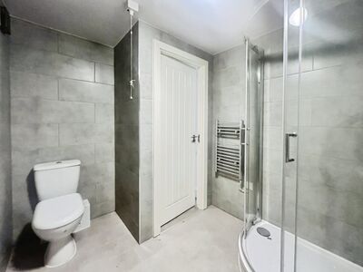 Eccleston Street, 2 bedroom  Flat to rent, £875 pcm