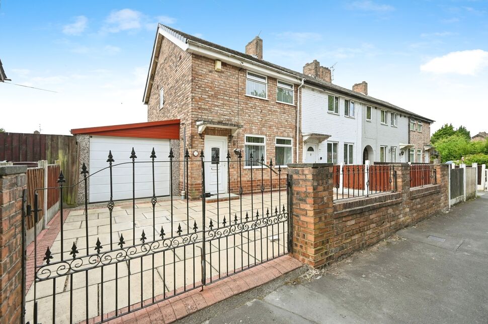 3 bedroom End Terrace House for sale