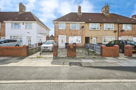 3 bedroom End Terrace House for sale